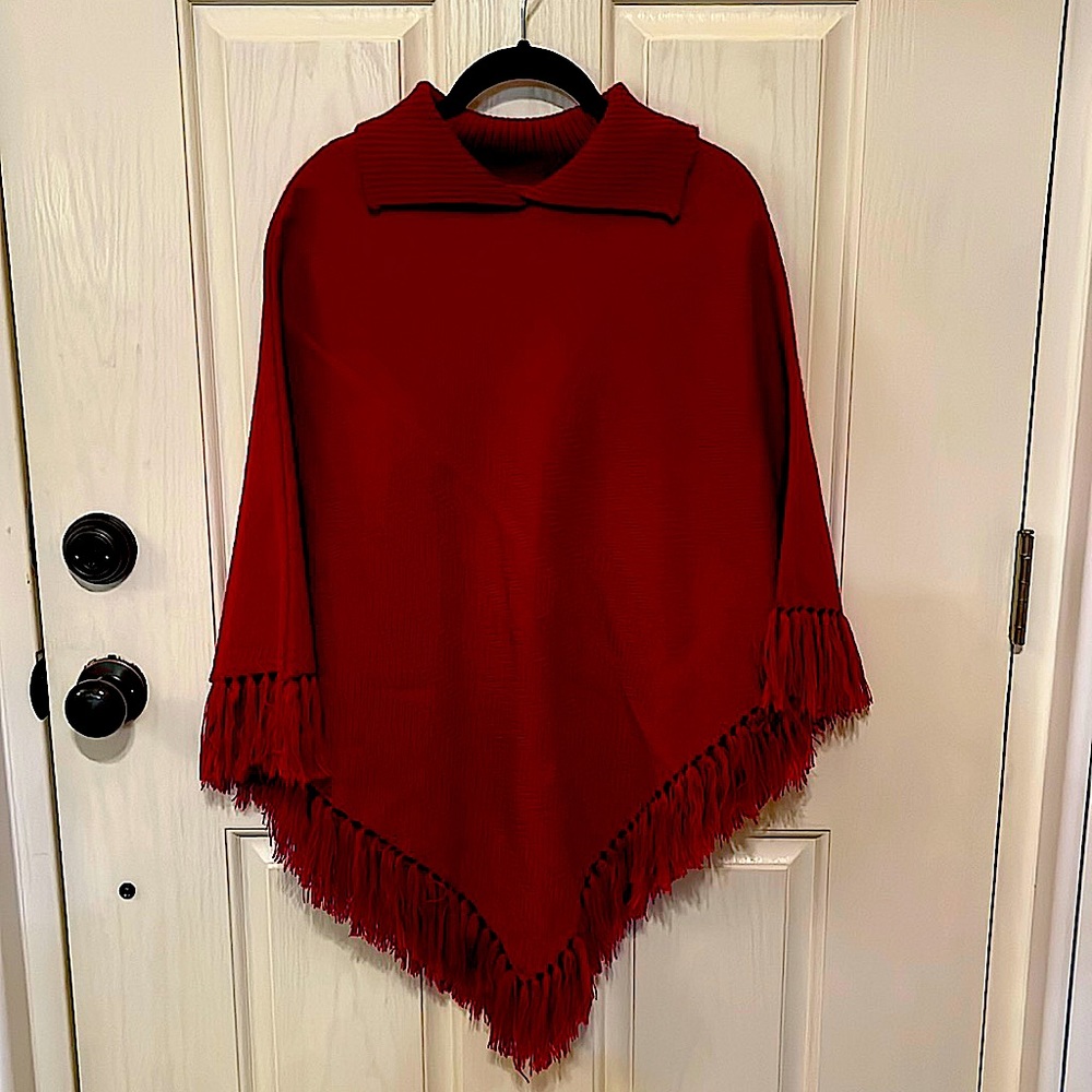 Poncho Sweater (102)
